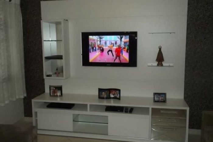 Painel para TV com Nichos e prateleiras - Móvel Planejado